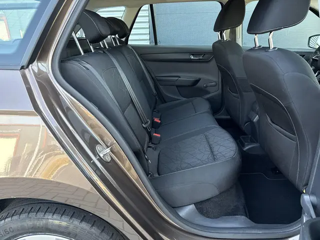 Škoda Fabia Combi 1.0 TSI Clever 2018 Benzine 30