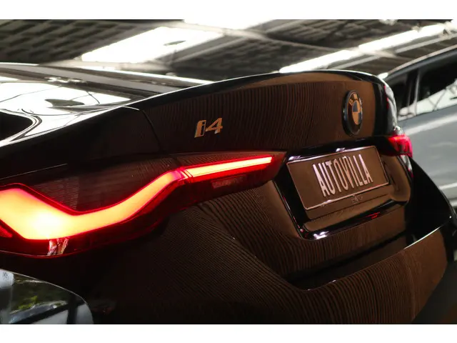 BMW i4 eDrive40 84 kWh M-pakket 2022 Elektrisch 12