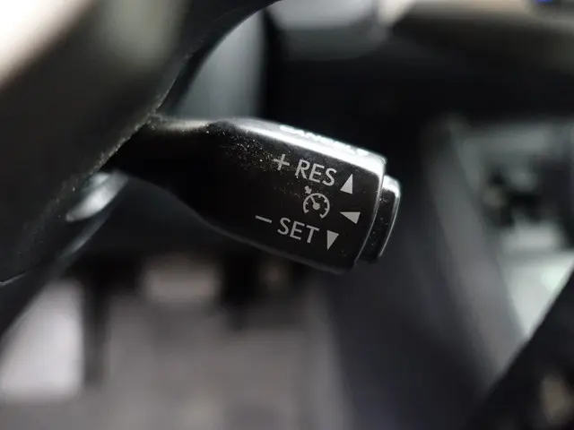 Lexus CT 200h Business Line 2019 Hybride Benzine 18