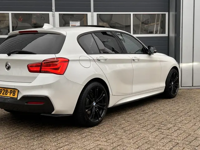 BMW 1 Serie 118i High Executive 2017 Benzine 9