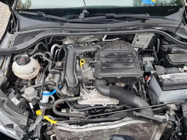 Škoda Fabia Combi 1.0 TSI DSG Ambition 2022 Benzine 9