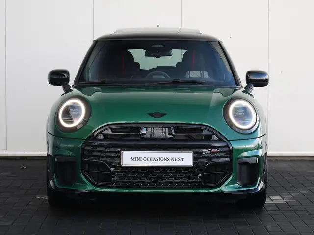 MINI 3-Deurs Cooper C 2025 Benzine 6