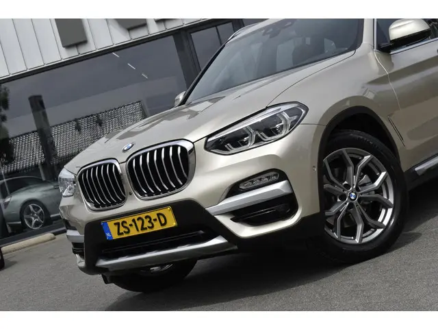 BMW X3 xDrive20i High Executive Edition 2019 Benzine 2
