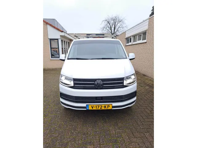 Volkswagen Transporter 2.0 TDI L1H1 Highline 2018 Diesel 6