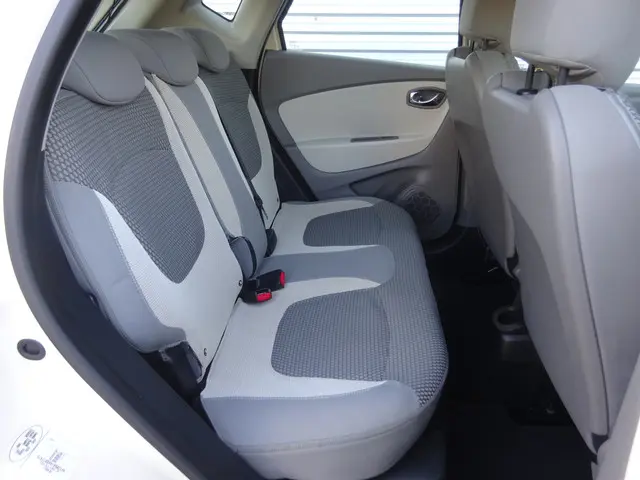 Renault Captur 0.9 TCe Expression 2013 Benzine 19