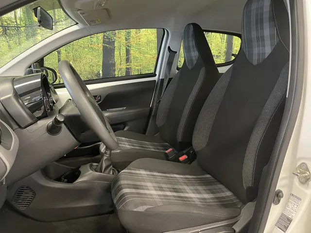 Peugeot 108 1.0 e-VTi Active 2020 Benzine 8