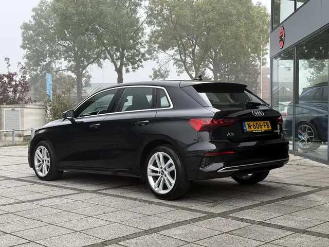 Audi A3 Sportback 30 TFSI Aut. Advanced ed. 2021 Benzine 4