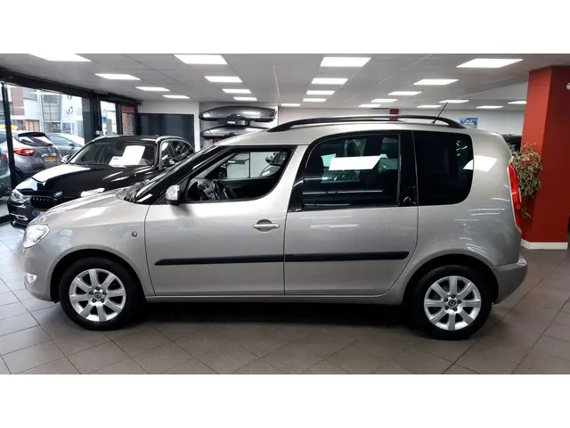 Škoda Roomster 1.2 TSI Arctic 2013 Benzine 4