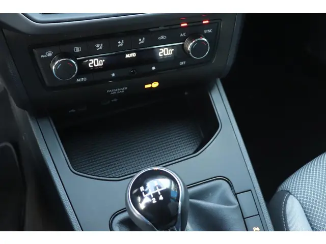 SEAT Ibiza 1.0 TSI Flex 2021 Benzine 9