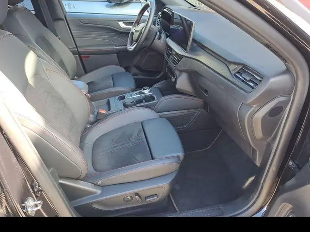 Ford Kuga 2.5 PHEV ST-Line X 2025 Hybride Benzine 7