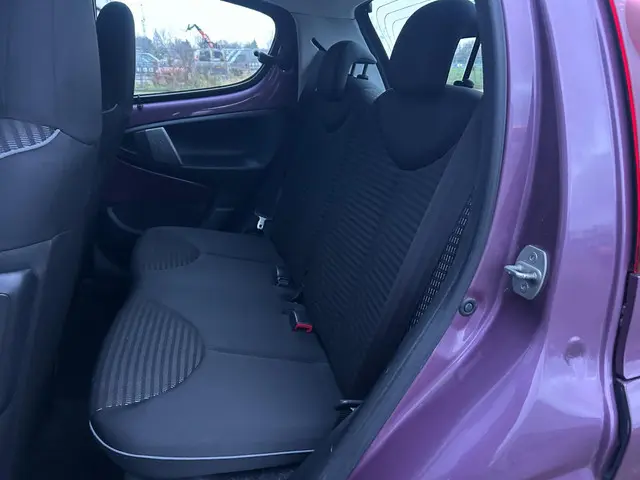 Peugeot 107 1.0 Active 2014 Benzine 12