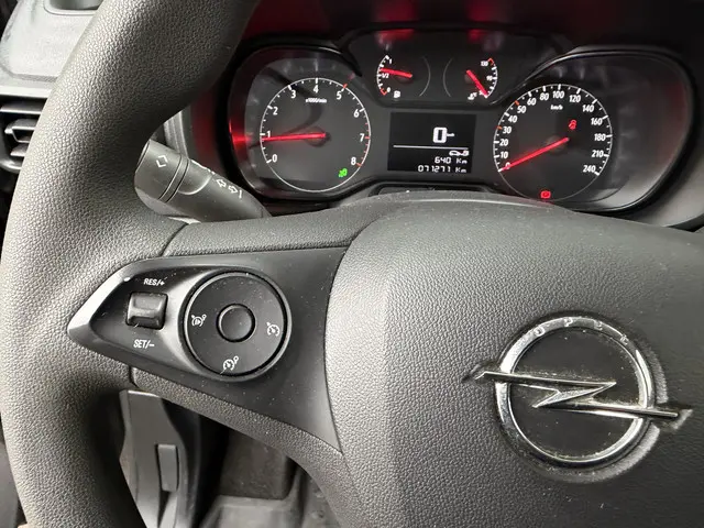 Opel Combo 1.5D 100PK Euro 6 L1H1 2021 Diesel 32