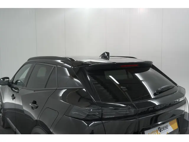 Peugeot 2008 PureTech 130 EAT8 Allure 2024 Benzine 21