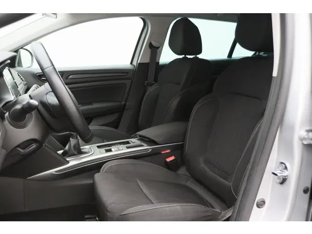 Renault Mégane Estate 1.3 TCe Limited 2019 Benzine 10