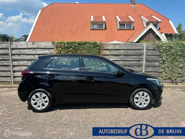 Hyundai i20 1.0 T-GDI i-Motion Airco 2019 Benzine 3