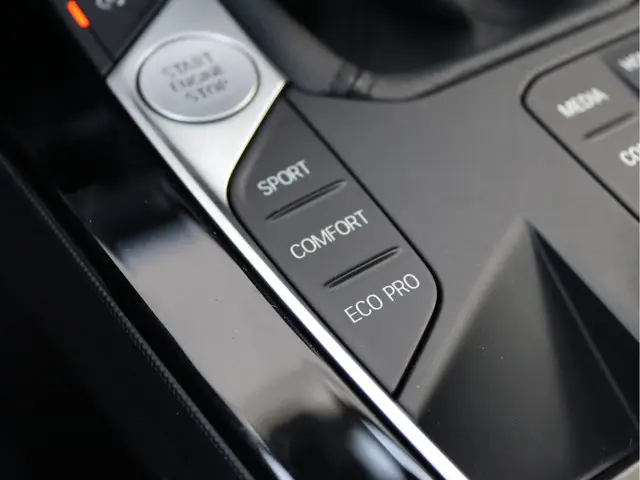 BMW 2 Serie Gran Coupé 218i High Executive 2020 Benzine 61