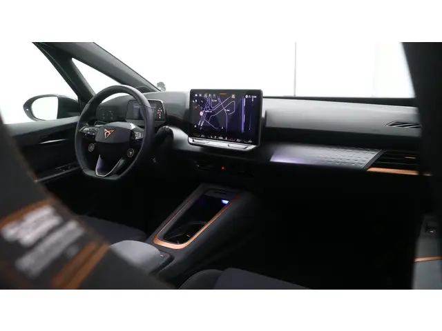 CUPRA Born Business 59 kWh / 2024 Elektrisch 29