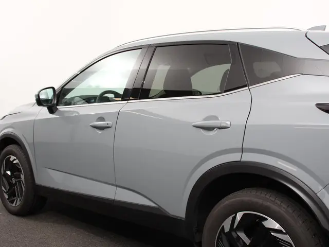 Nissan QASHQAI 1.3 MHEV Automaat N-Connecta 2025 Benzine 7