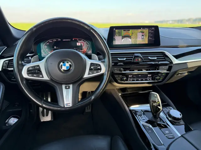 BMW 5 Serie M550d xDrive High Executive 2020 Diesel 9