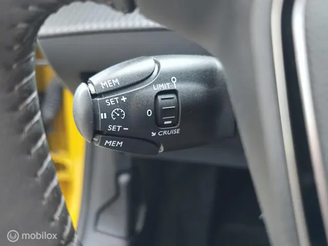 Peugeot e-208 EV Active 50 kWh 2023 Elektrisch 23