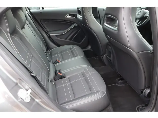Mercedes-Benz A-Klasse 200 d Prestige 2016 Diesel 15