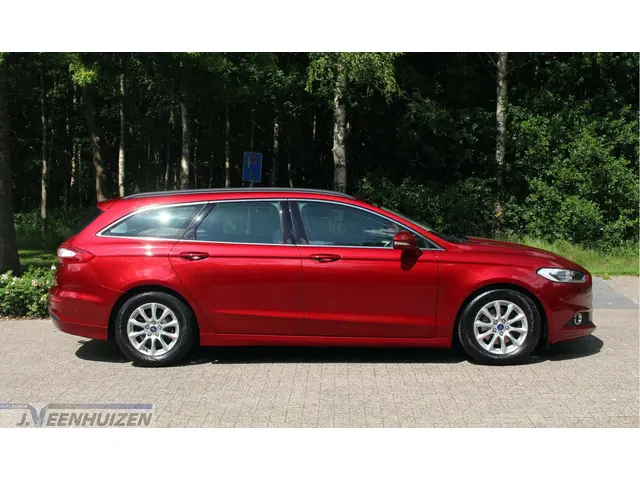 Ford Mondeo Wagon 1.5 TDCi Trend 2016 Diesel 8