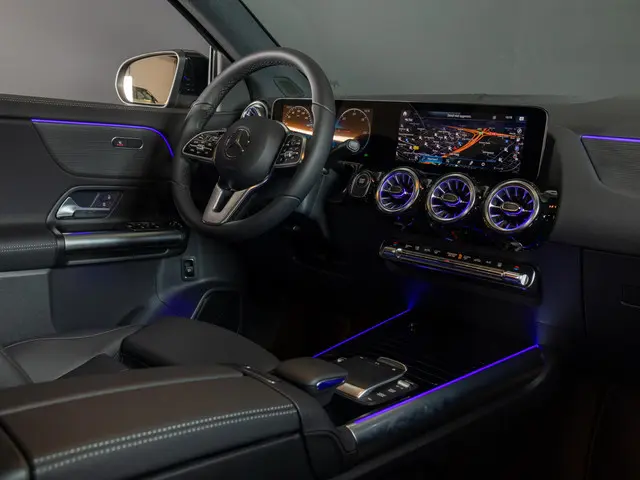 Mercedes-Benz EQA 250 Luxury Line 2024 Elektrisch 36