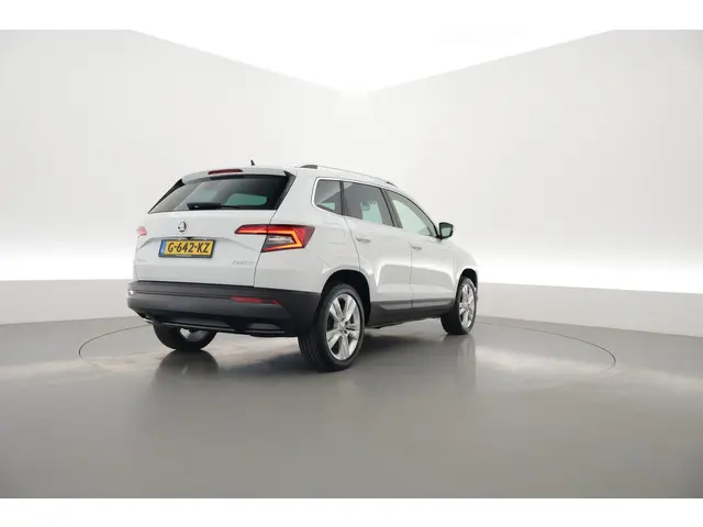 Škoda Karoq 1.5 TSI ACT DSG 2019 Benzine 2