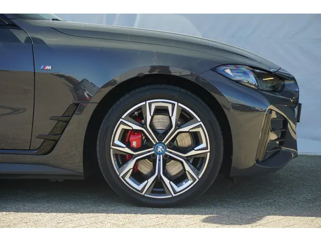BMW i4 M50 2023 Elektrisch 4