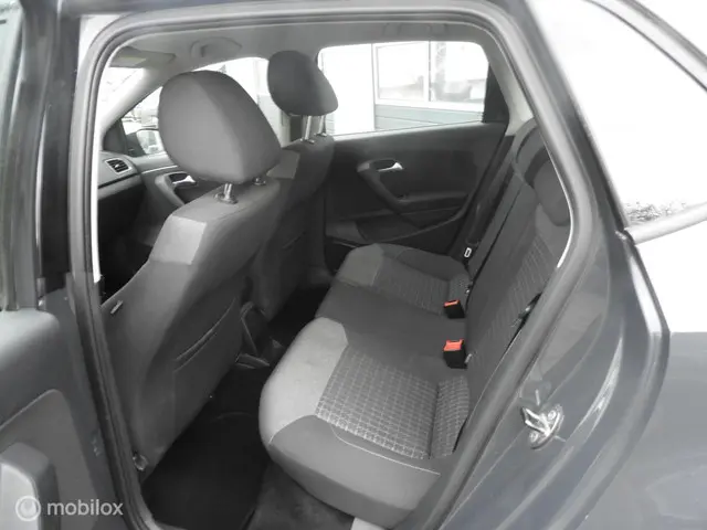 Volkswagen Polo 1.2 TSI Comfortline 2015 Benzine 13