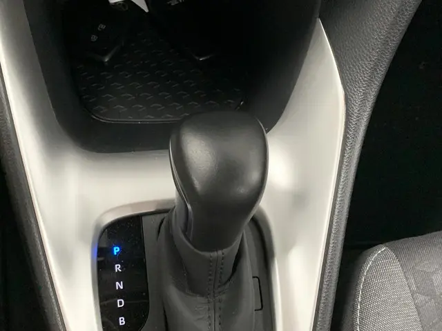 Toyota Yaris 1.5 Hybrid Dynamic 2021 Hybride Benzine 22