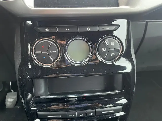 DS DS 3 1.2 PureTech So Chic 2017 Benzine 6