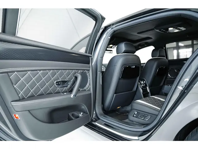 Bentley Flying Spur 6.0 W12 S 2017 Benzine 53