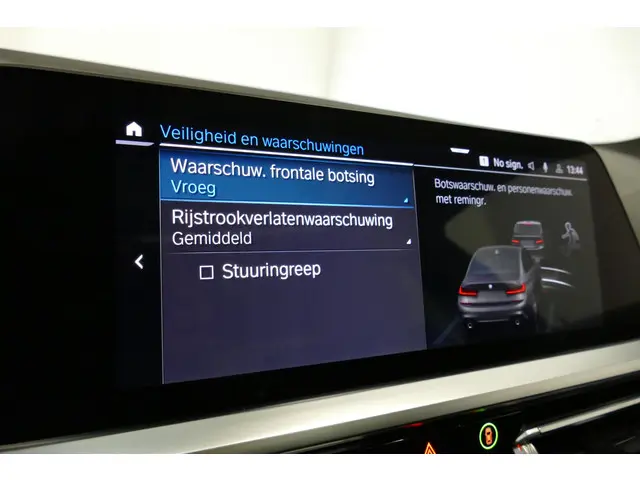 BMW 3 Serie 330e xDrive M Sport 2021 Hybride Benzine 36