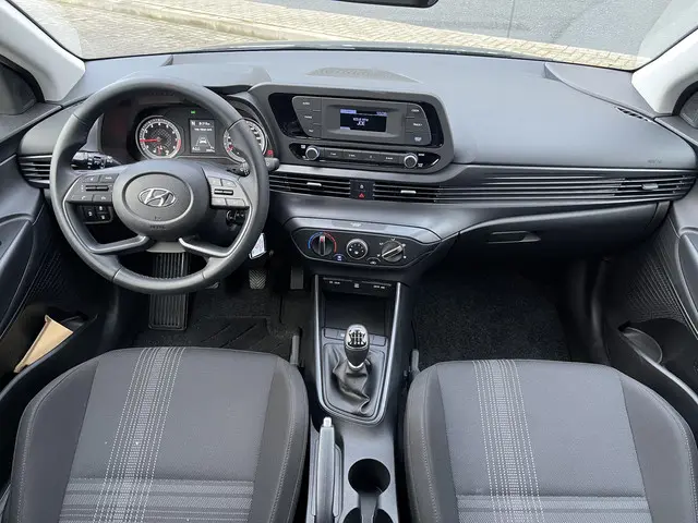 Hyundai Bayon 1.0 T-GDI i-Motion 2024 Benzine 12
