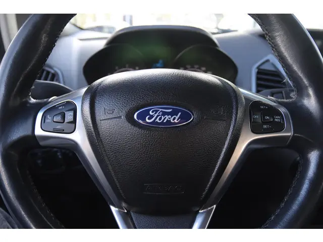 Ford EcoSport 1.0 ECOBOOST TITANIUM 2015 Benzine 17