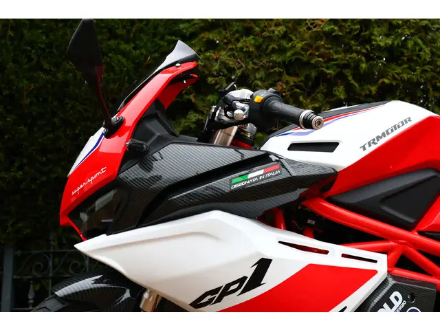 Yamaha YZF R125 TRMOTOR 125 GP-ONE [A1 A2] 2025 Benzine 25