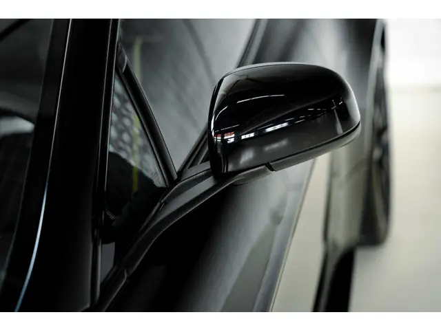 Aston Martin V12 Vantage S 2014 Benzine 18