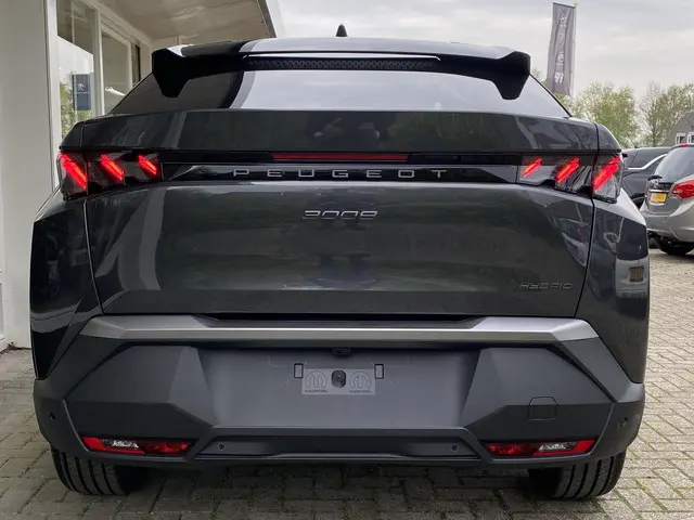 Peugeot 3008 1.2 Hybrid 145 GT 2025 Hybride Benzine 9