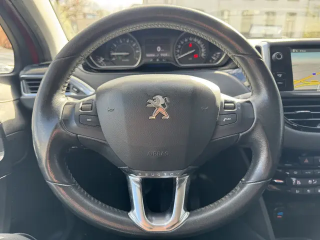 Peugeot 208 1.6 VTi Allure *KOPPAKKING LEK* 2012 Benzine 16
