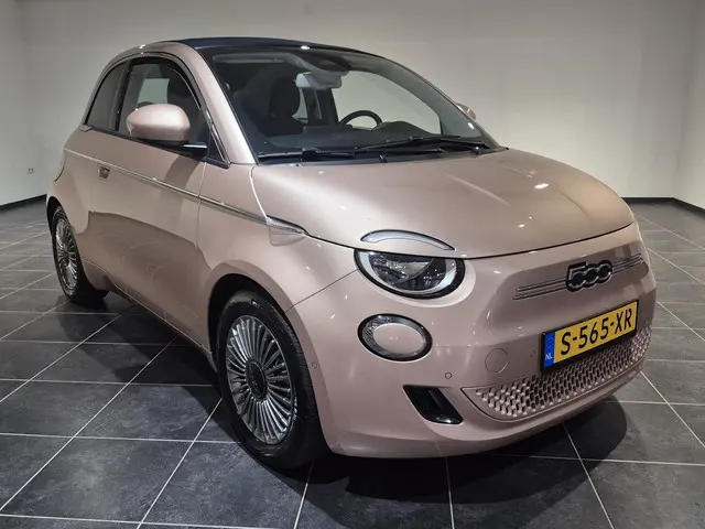 Fiat 500C 42 kWh 2023 Elektrisch 5