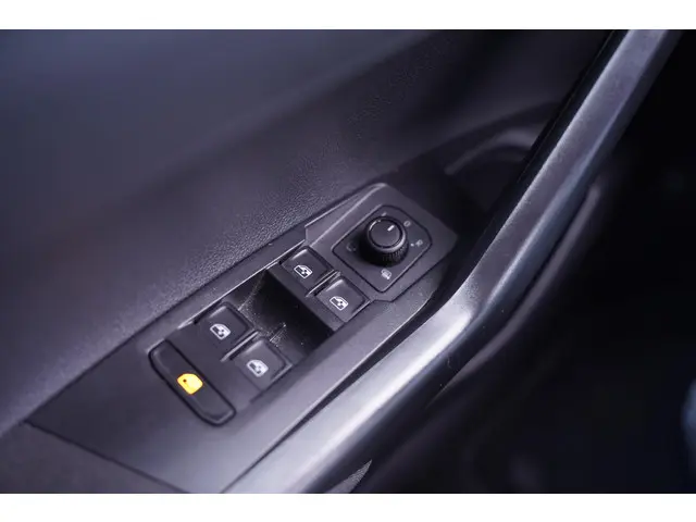 Volkswagen Polo 1.0 TSI Comfortline 2021 Benzine 35