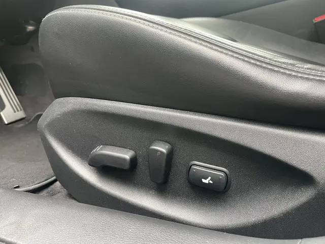 Infiniti Q Q50 2.0t Business Premium + 2015 Benzine 20