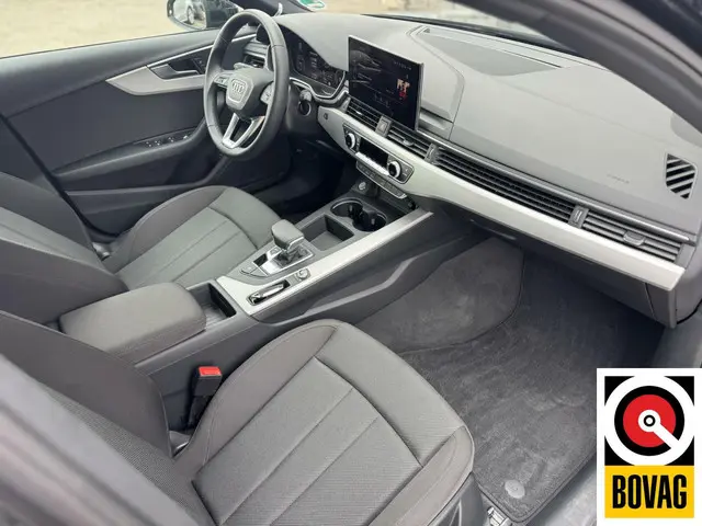 Audi A4 Avant 40 TFSI S edition 2024 Benzine 7