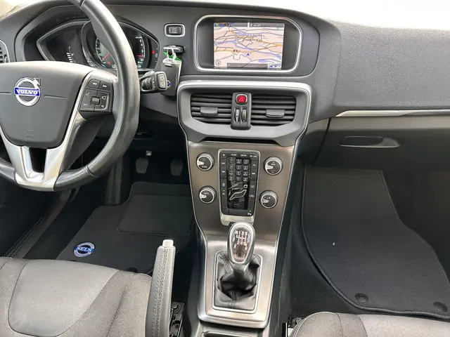 Volvo V40 1.6 T2 Momentum 2014 Benzine 9