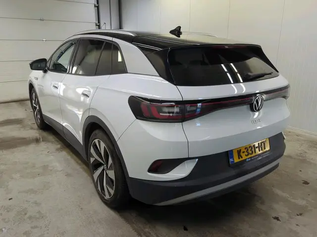 Volkswagen ID.4 3