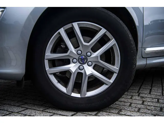 Volvo XC60 2.0 T5 FWD Polar+ 2017 Benzine 31