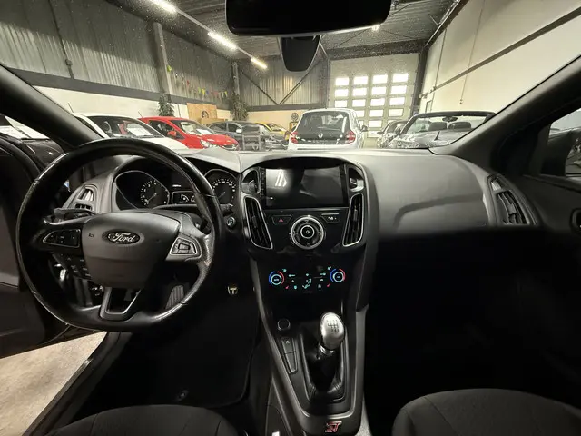 Ford Focus Wagon 1.0 ST-Line 2017 Benzine 7