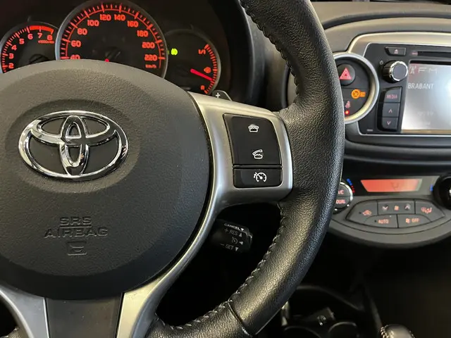 Toyota Yaris 1.3 VVT-i Dynamic 2014 Benzine 10