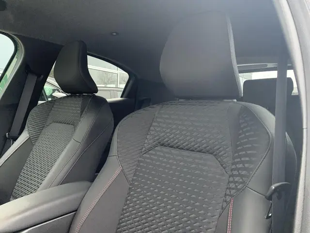 Renault Clio 1.8 Hybrid 160 techno 2026 Hybride Benzine 26